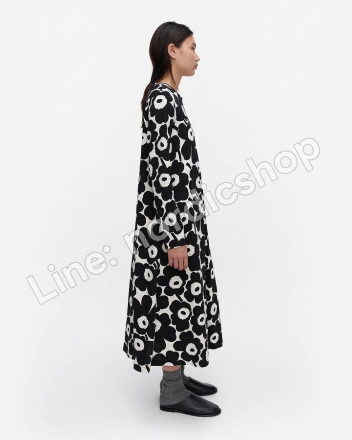 Marimekko Hujanhajan Unikko 針織棉洋裝・黑色、米白（2）