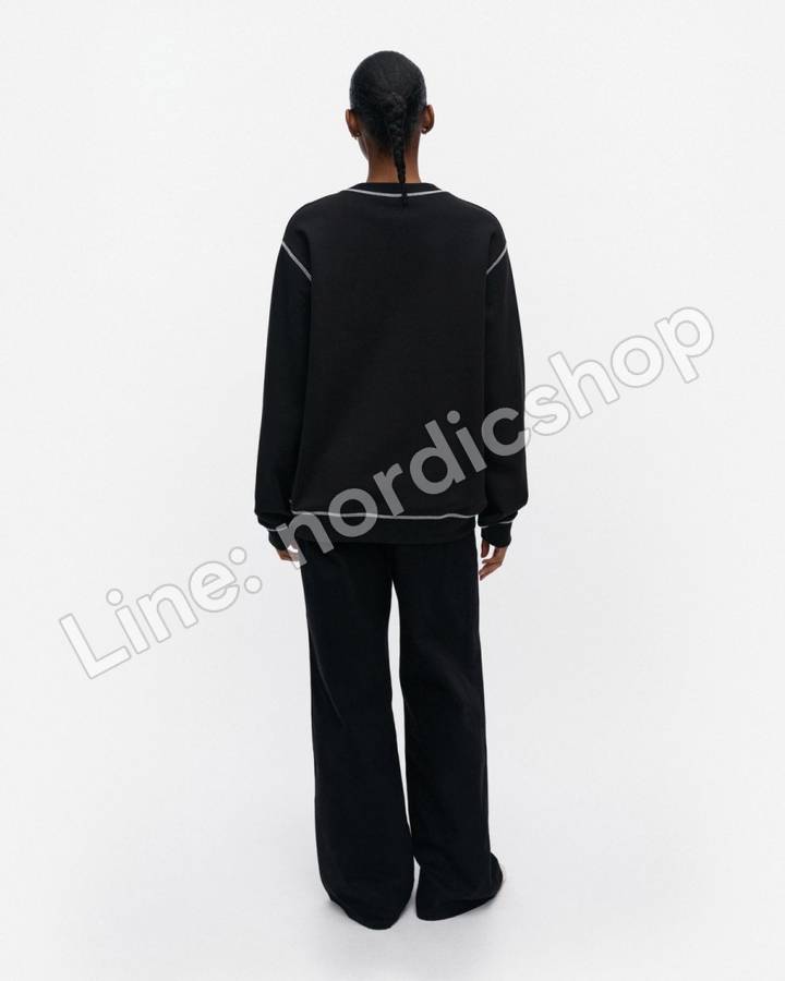 Marimekko Lotjata Logo Placement Kioski 大學T・黑色、米白（4）