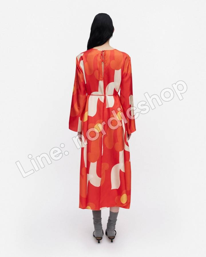 Marimekko Keskenään Kukkahattu 絲質洋裝・紅色、淺黃、米色（3）