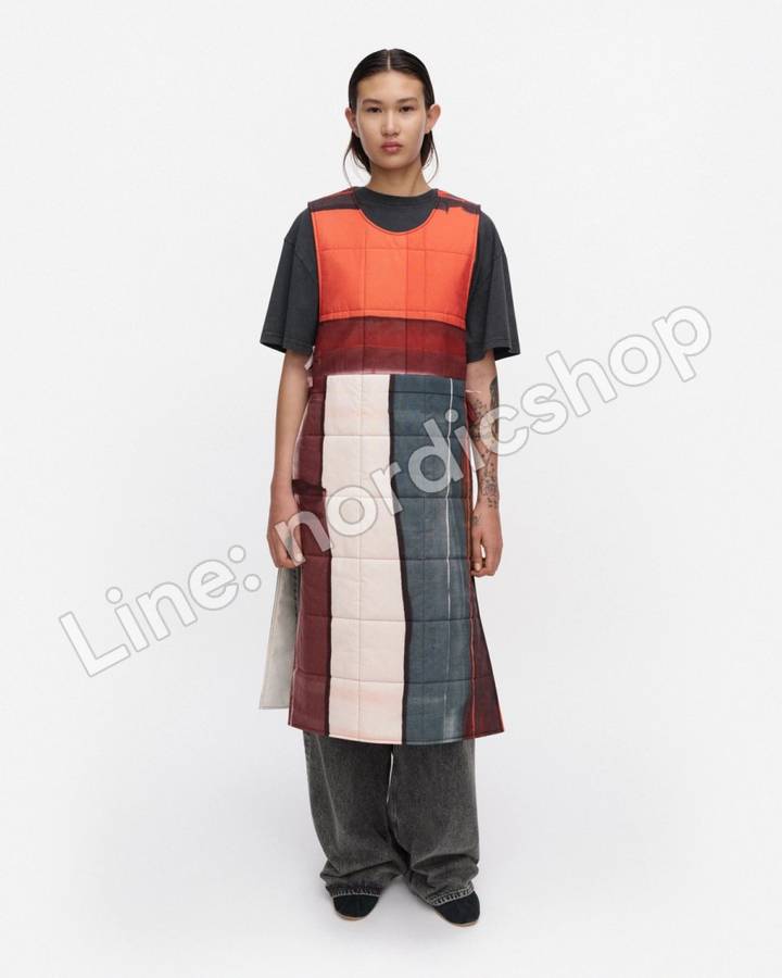 Marimekko Salmi Rutsjebane 洋裝・深藍、紅色、粉紅