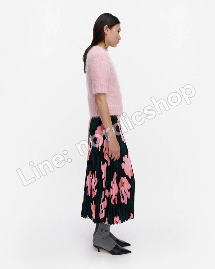 Marimekko Pii Kukkahattu 裙子・黑色、粉紅、深綠（2）