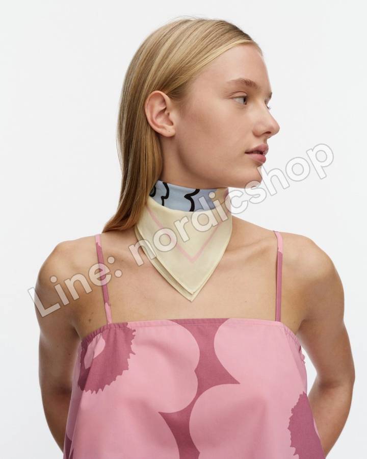 Marimekko Pesofati Kukasta kukkaan 圍巾・淺黃、淺藍、粉紅、綠色(2)